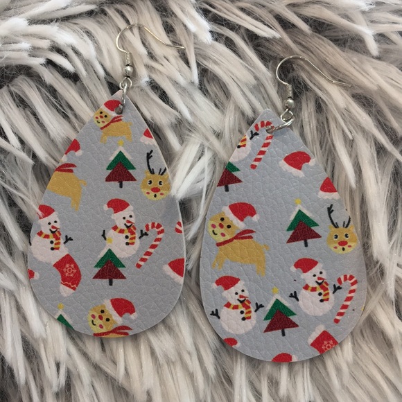 Jewelry - 3/$20 Christmas earrings